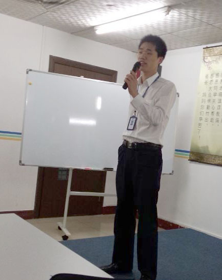 財務(wù)輕，怨何生，言語忍，忿自泯