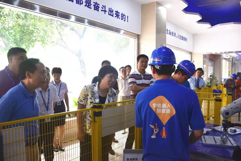 東莞市副市長喻麗君及相關領導組成的調研組到訪東莞倍增企業(yè)進行調研指導05